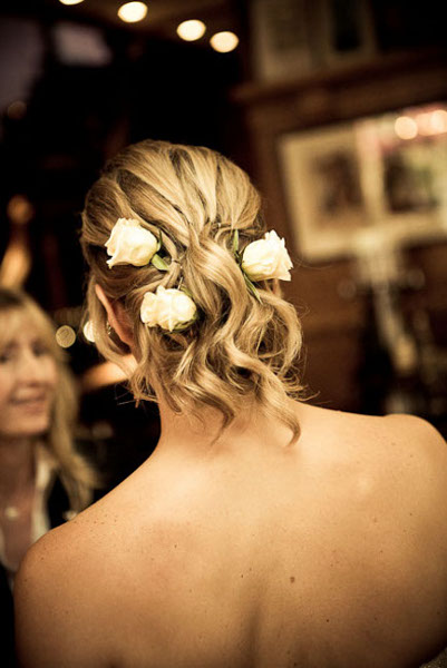 Relaxed undone wedding hair natural flowers